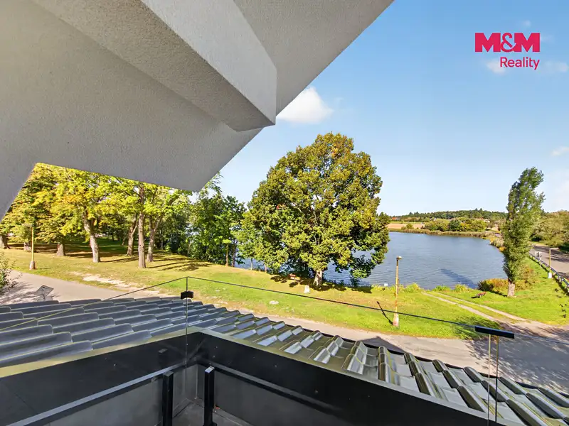 Prodej rodinného domu 249 m², pozemek 602 m², Louňovice – náhled fotky 3