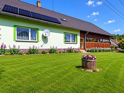 Prodej rodinného domu 180 m², pozemek 2516 m²