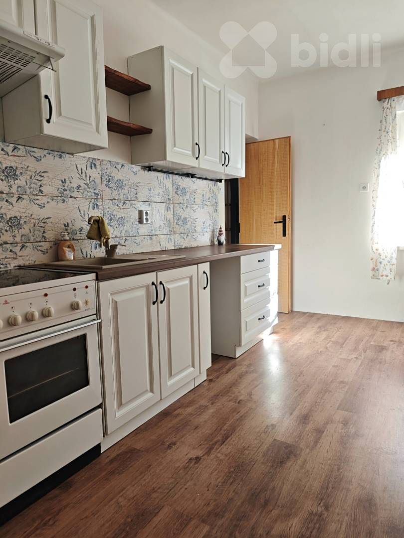 Pronájem rodinného domu 86 m², pozemek 2696 m² – fotografie 3