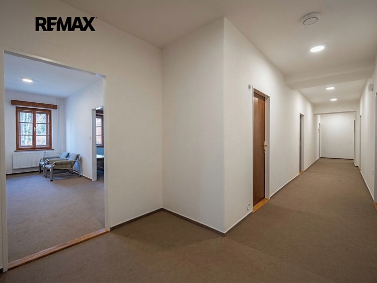 Gewerbefläche zum Kauf, 800 m² (14 von 27)