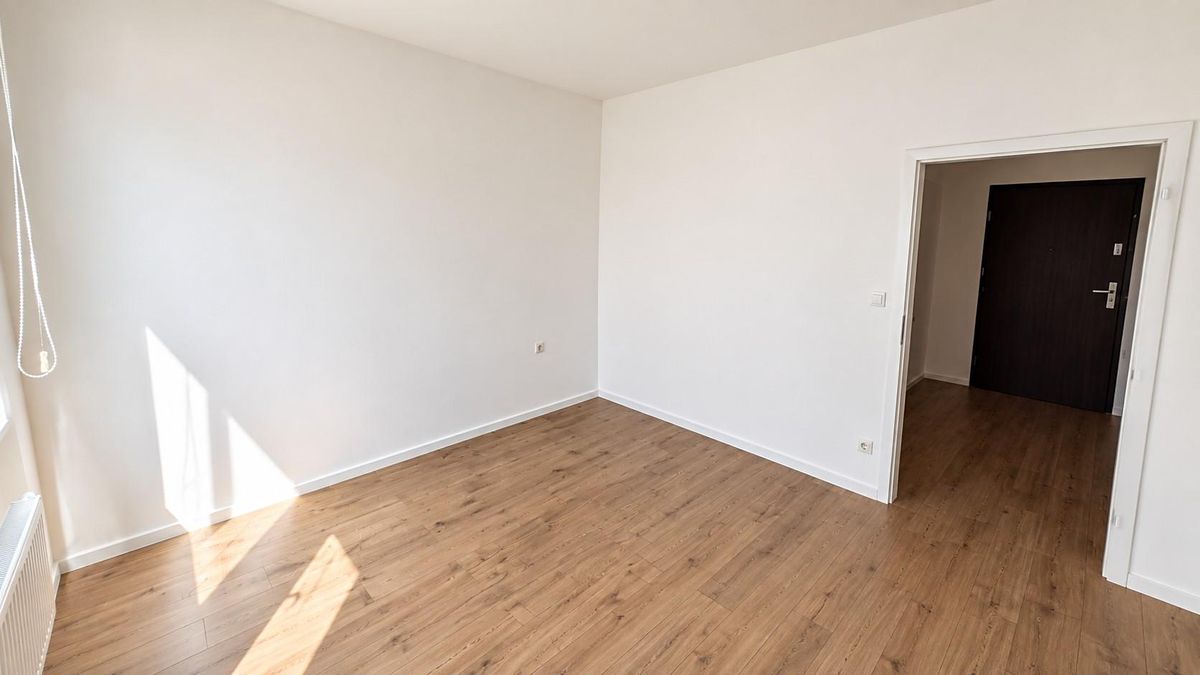 Pronájem bytu 2+kk 42 m² – fotografie 4