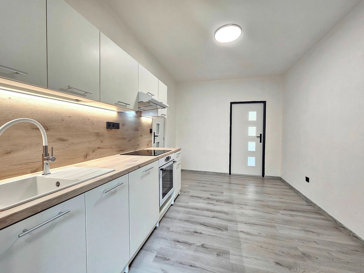 Pronájem bytu 4+1 100 m²