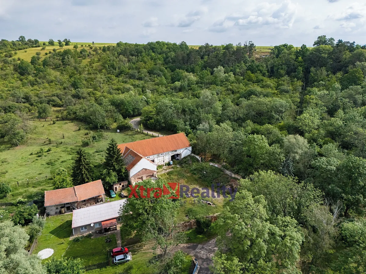 Prodej stavebního pozemku 2419 m²