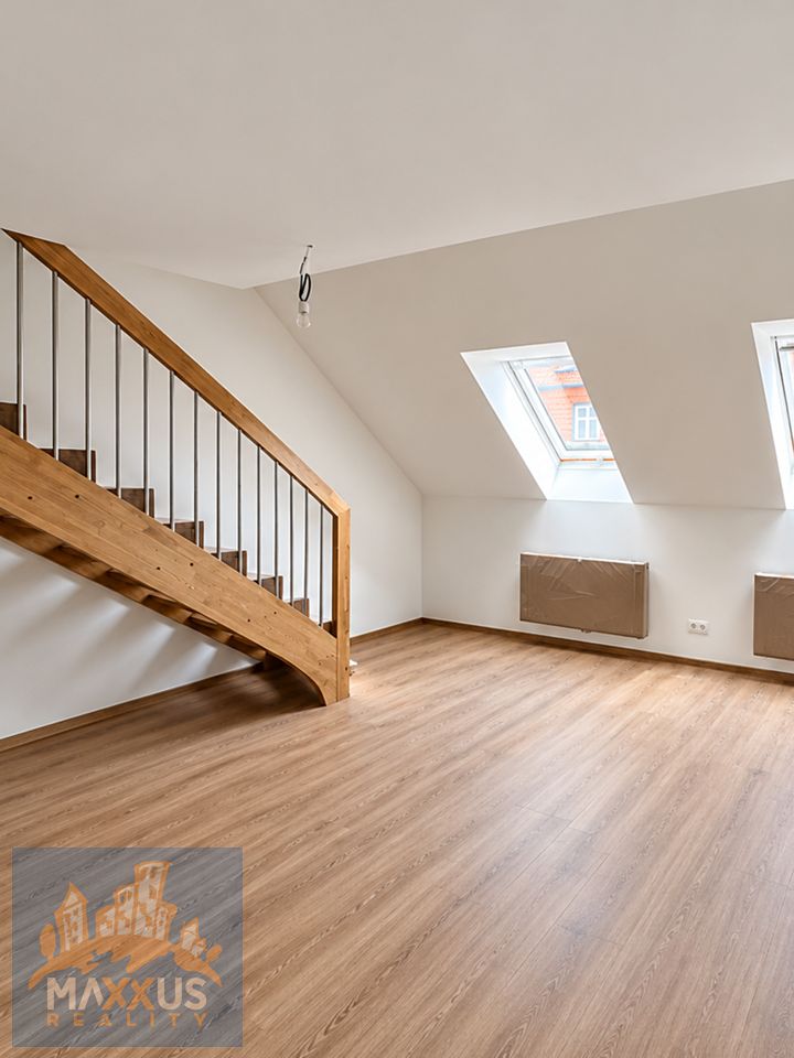 Pronájem bytu 2+kk 100 m²
