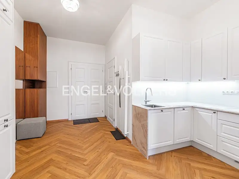 Pronájem bytu 3+kk 68 m², Praha – náhled fotky 2