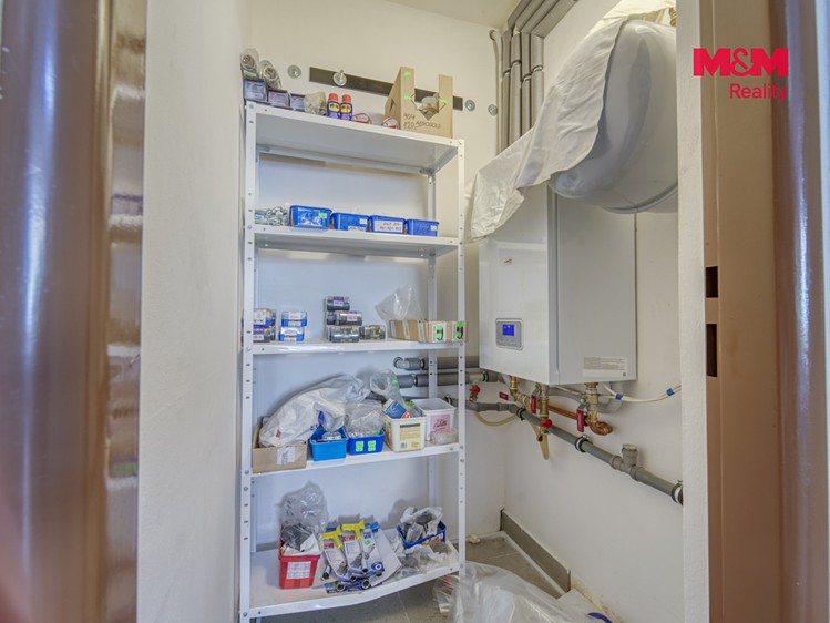 Prodej komerčního prostoru, 98 m² (9 z 20)