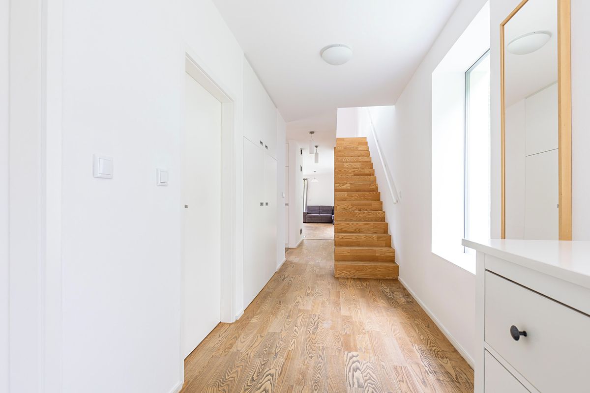 Prodej rodinného domu 166 m², pozemek 976 m² – fotografie 4