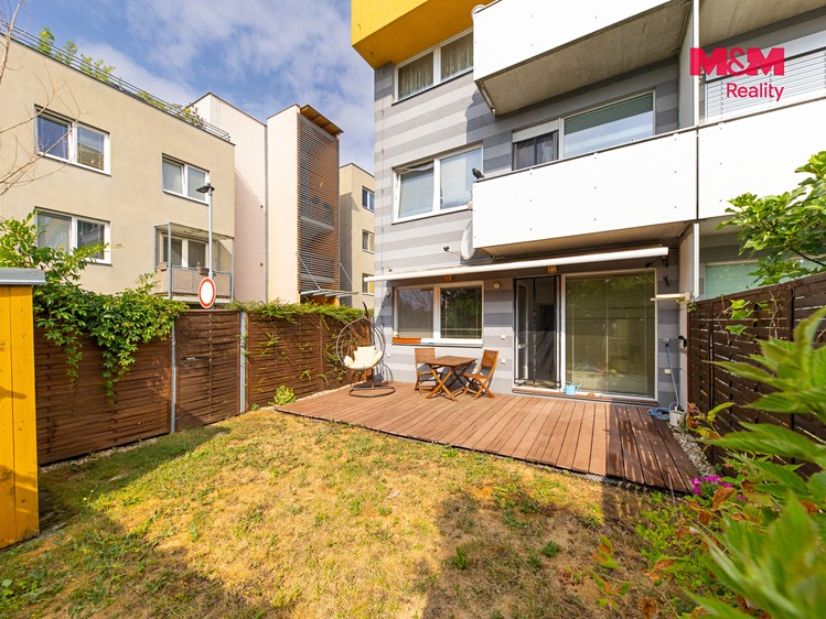 Prodej bytu 2+kk, 57 m² (3 z 17)