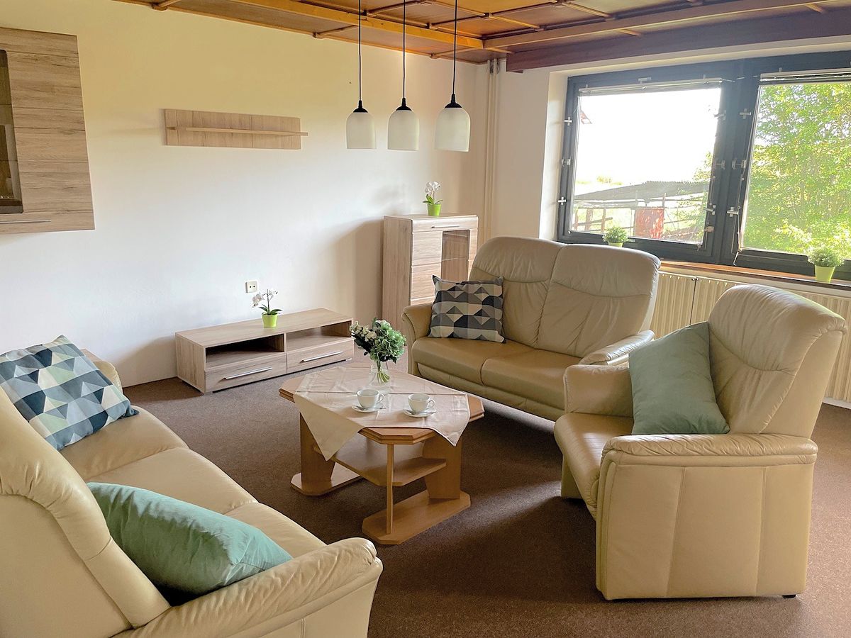 Pronájem rodinného domu 230 m², pozemek 601 m² – fotografie 4