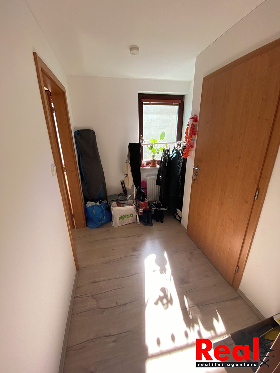 Pronájem bytu 1+kk 30 m² – fotografie 5
