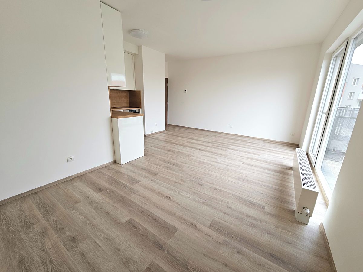Pronájem bytu 2+kk 51 m² – fotografie 3