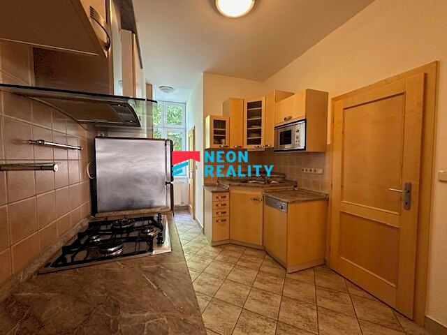 Pronájem bytu 2+1 59 m² – fotografie 3