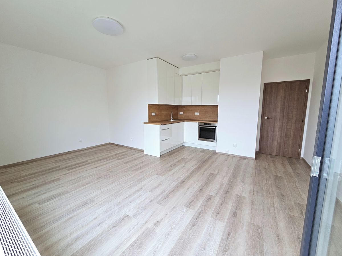 Pronájem bytu 2+kk 51 m² – fotografie 2
