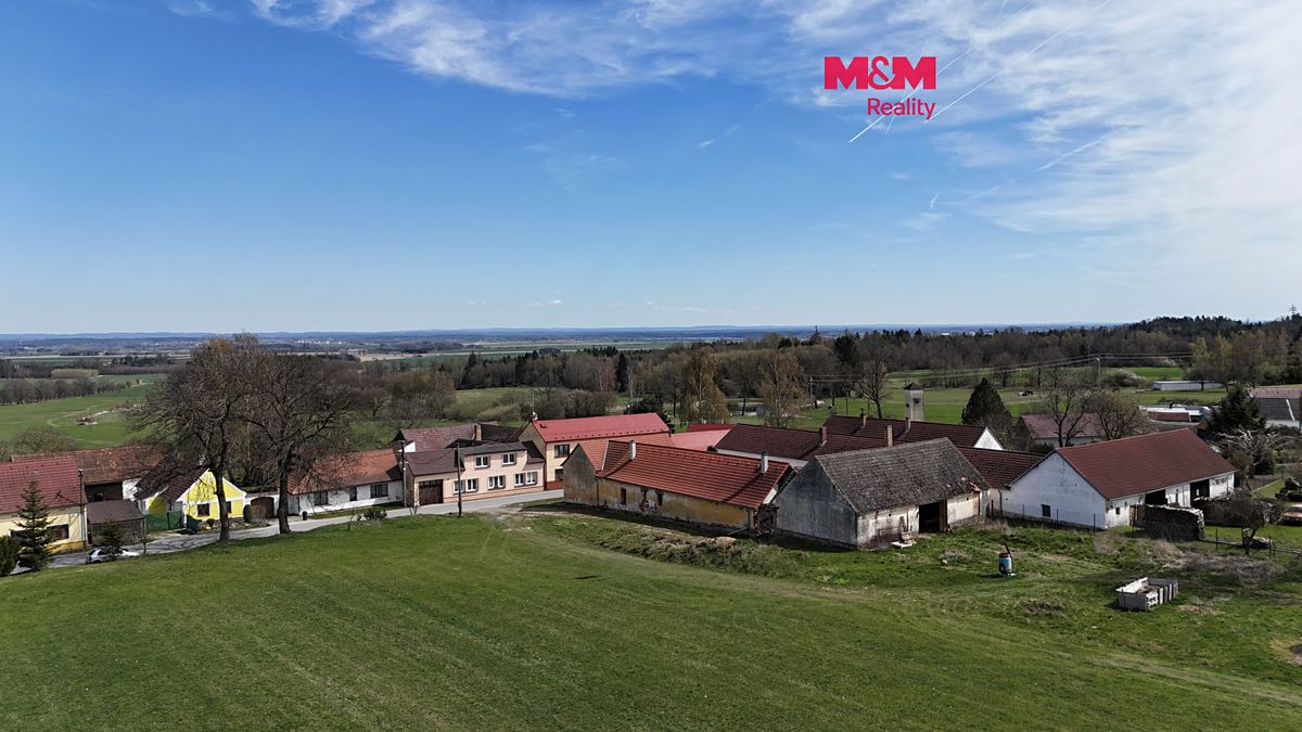 Prodej rodinného domu 768 m², pozemek 394 m²
