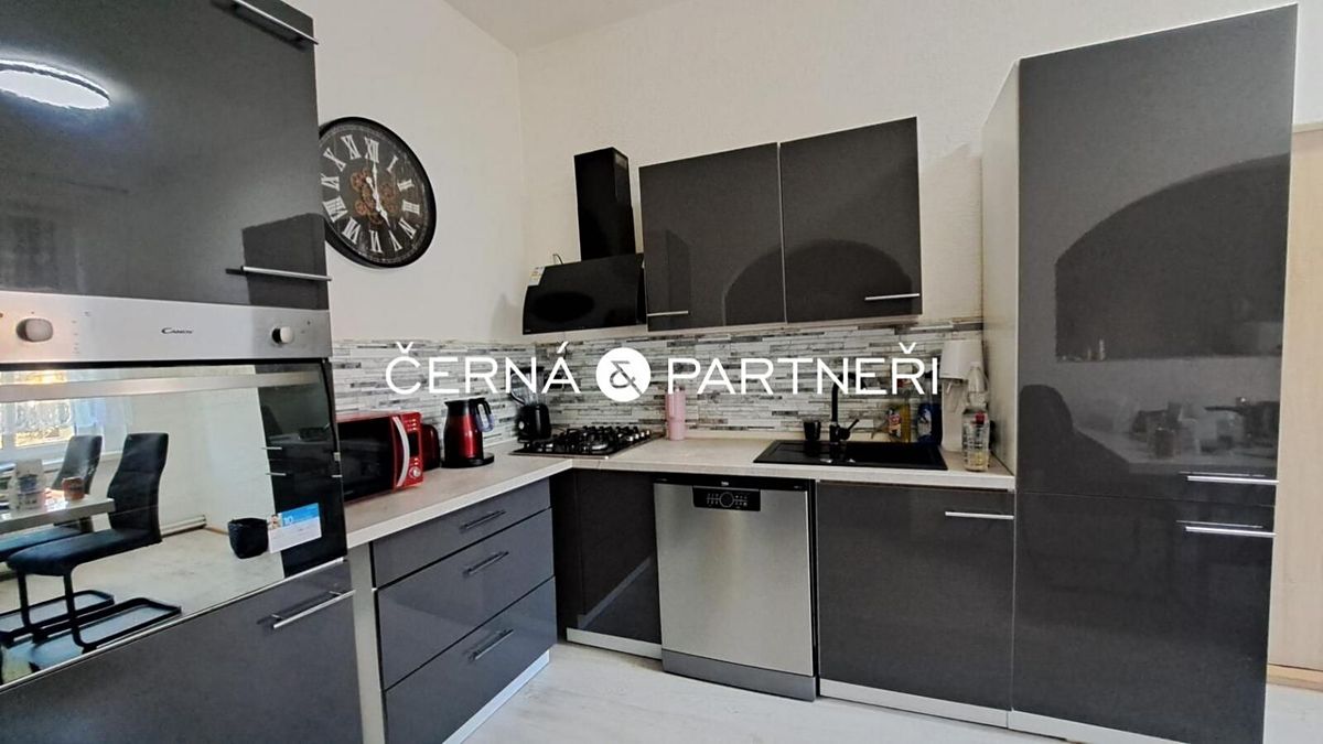 Prodej činžovního domu 237 m² – fotografie 2