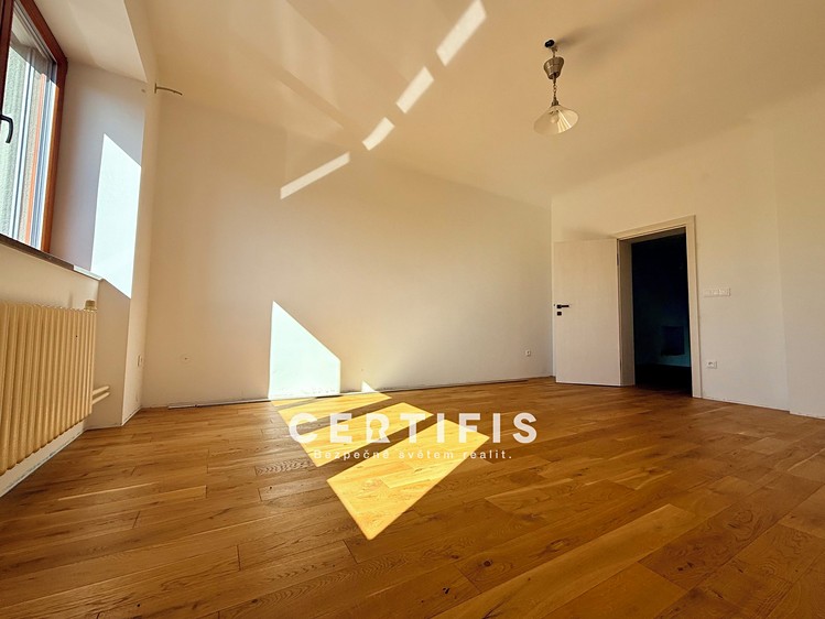 Haus zur Miete, 278 m² (7 von 17)