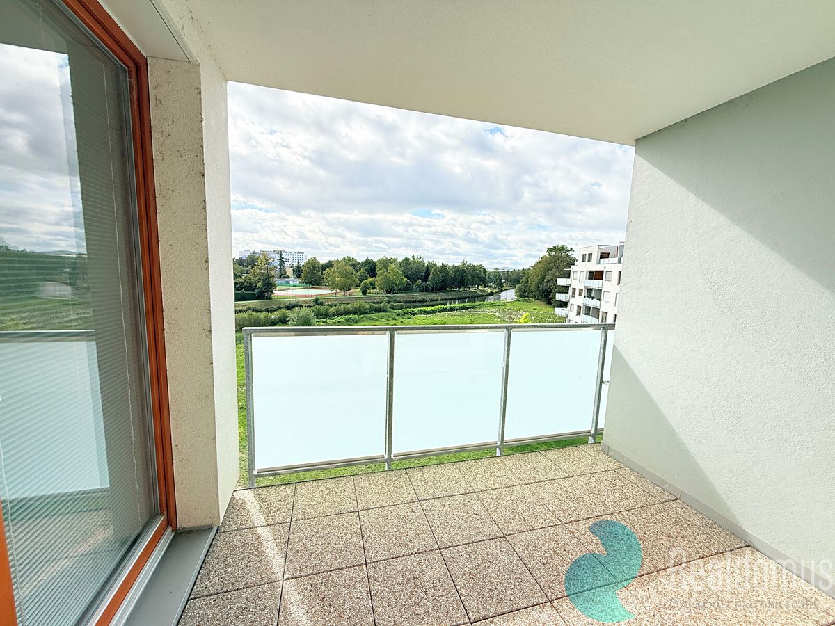Pronájem bytu 2+kk 57 m² – fotografie 4
