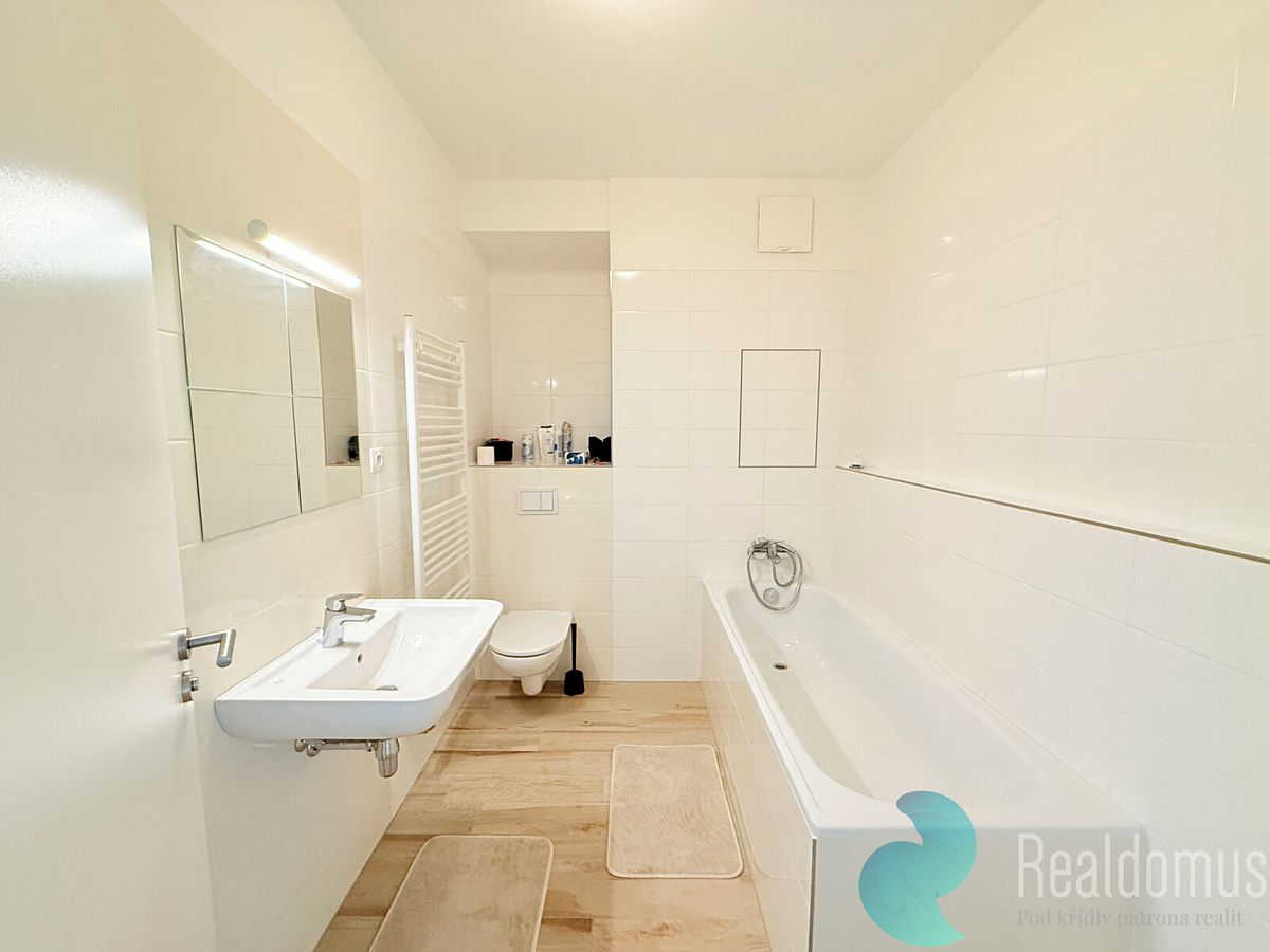 Pronájem bytu 2+kk 57 m² – fotografie 5