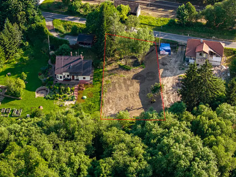 Prodej stavebního pozemku 1000 m², Postupice – náhled fotky 2