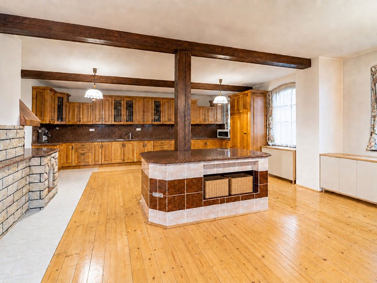 Haus zum Kauf, 923 m² (7 von 28)