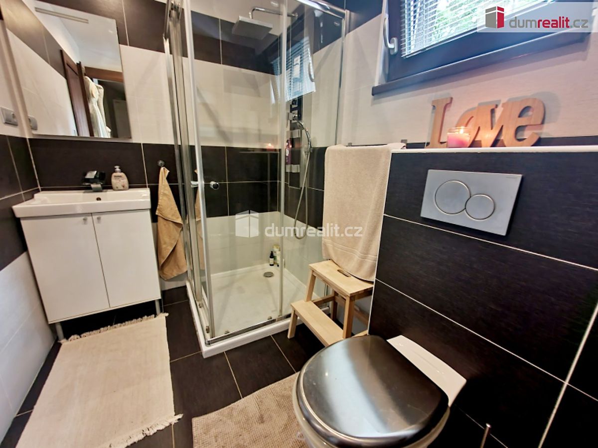 Pronájem rodinného domu 145 m², pozemek 396 m² – fotografie 5