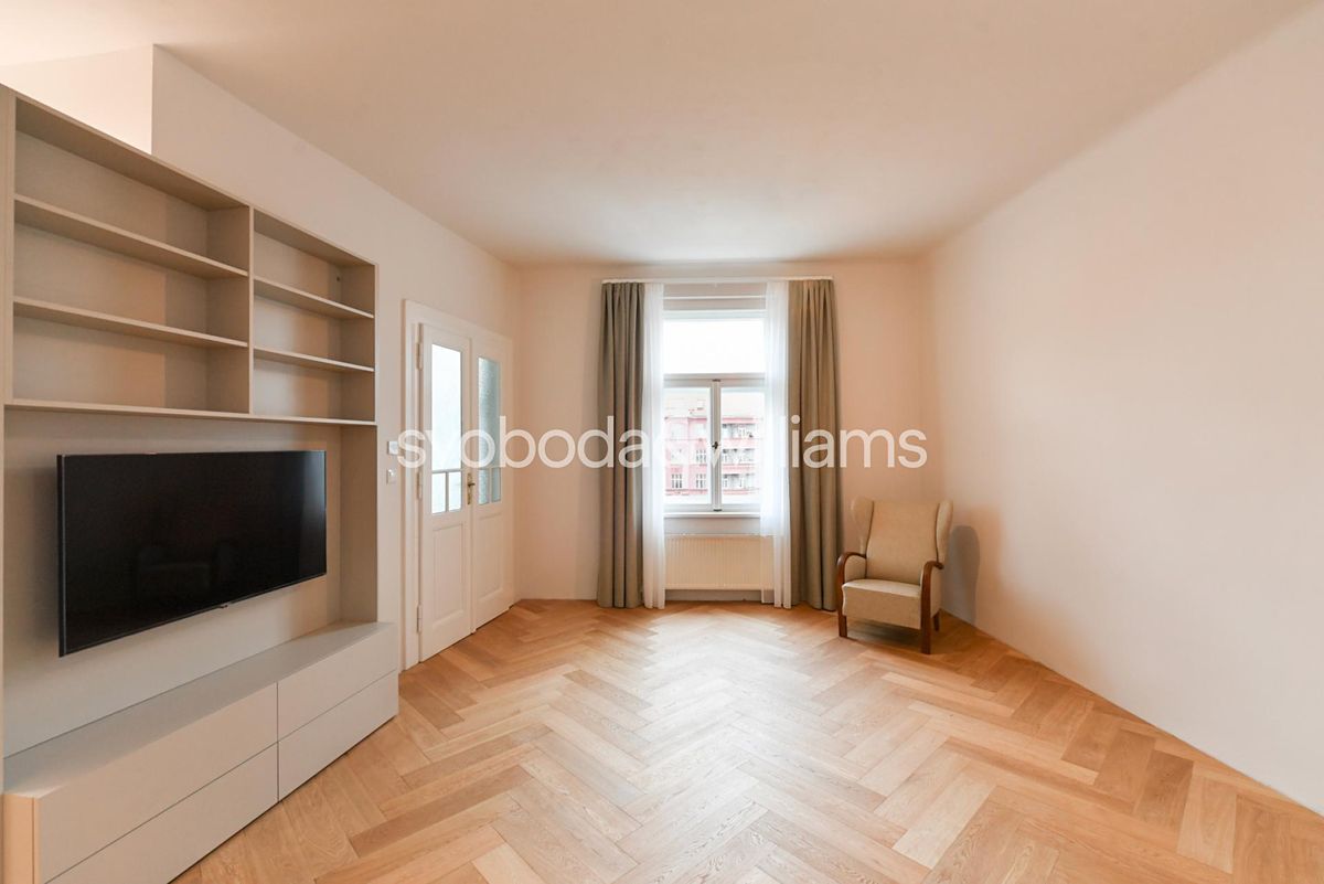 Pronájem bytu 2+kk 57 m² – fotografie 4
