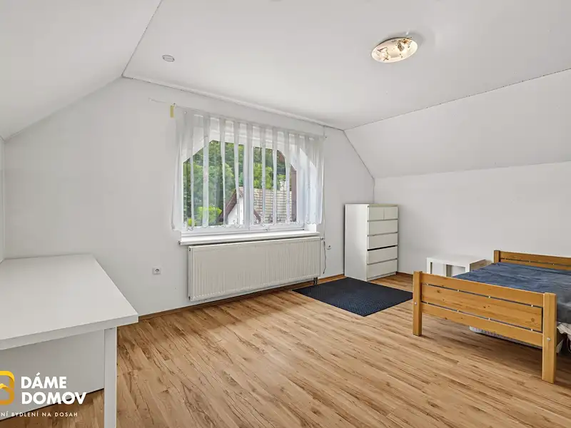 Prodej rodinného domu 225 m², pozemek 264 m², Březnice – náhled fotky 3
