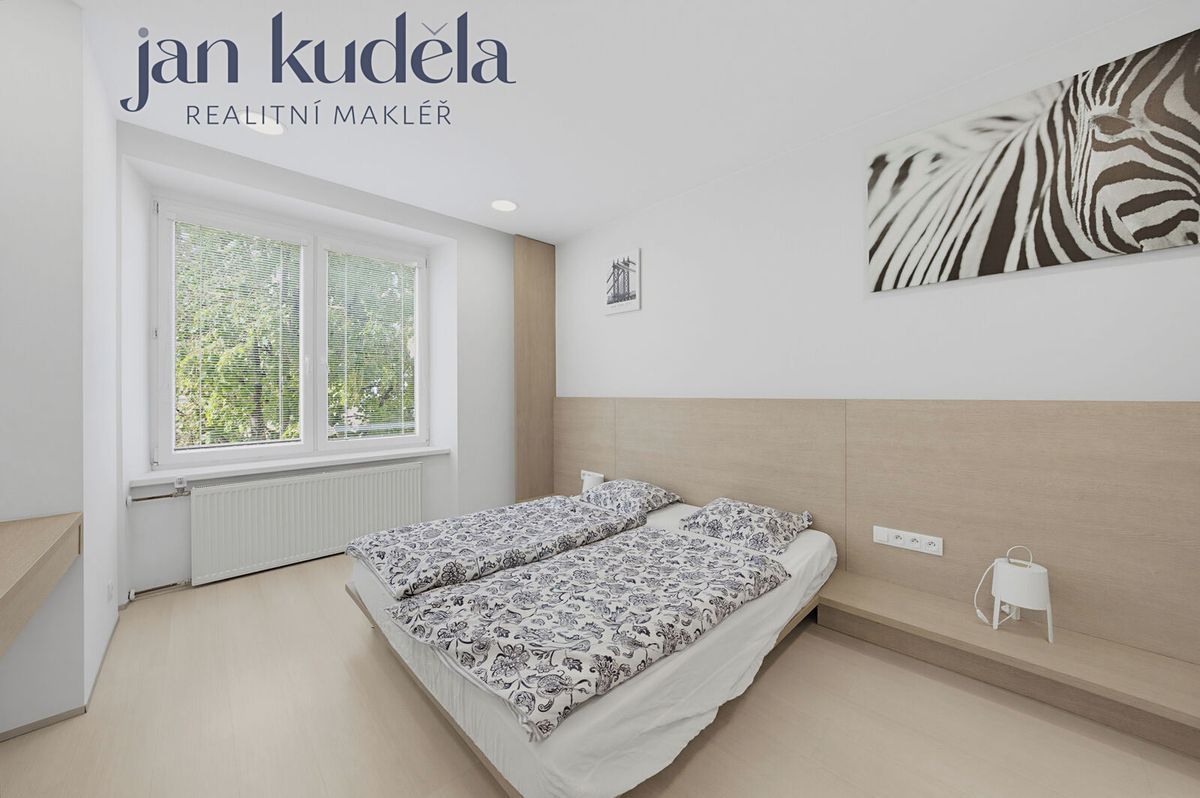 Pronájem bytu 2+kk 56 m² – fotografie 2