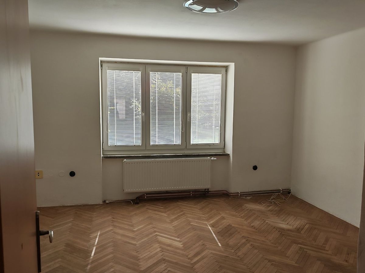 Pronájem bytu 2+1 55 m² – fotografie 3