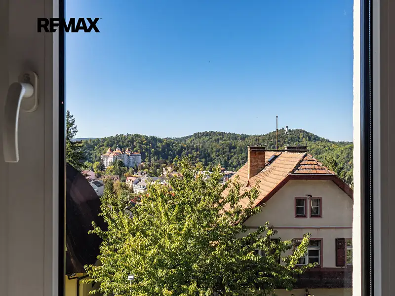 Prodej vily 320 m², pozemek 1286 m², Karlovy Vary – náhled fotky 3