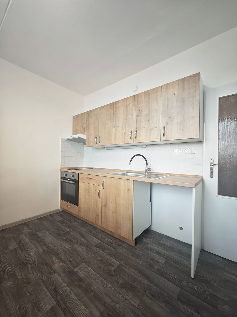 Pronájem bytu 1+1 32 m²