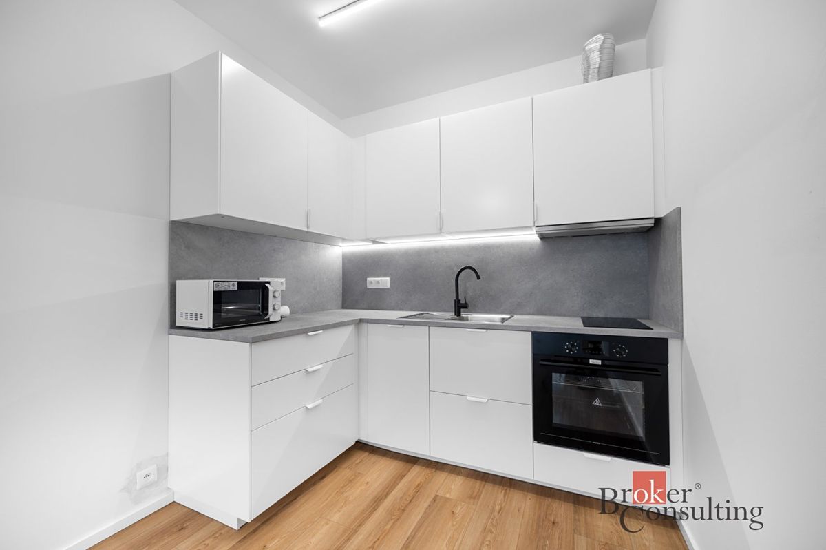 Pronájem bytu 2+kk 54 m² – fotografie 2