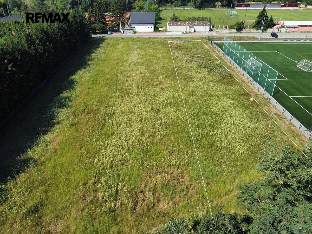 Prodej stavebního pozemku 1890 m² – fotografie 2