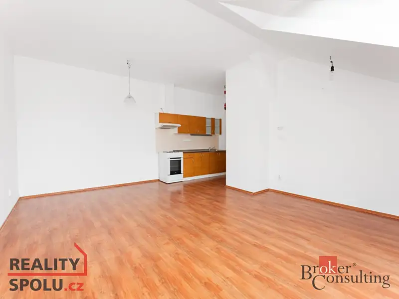 Pronájem bytu 2+kk 70 m², Poděbrady – náhled fotky 3