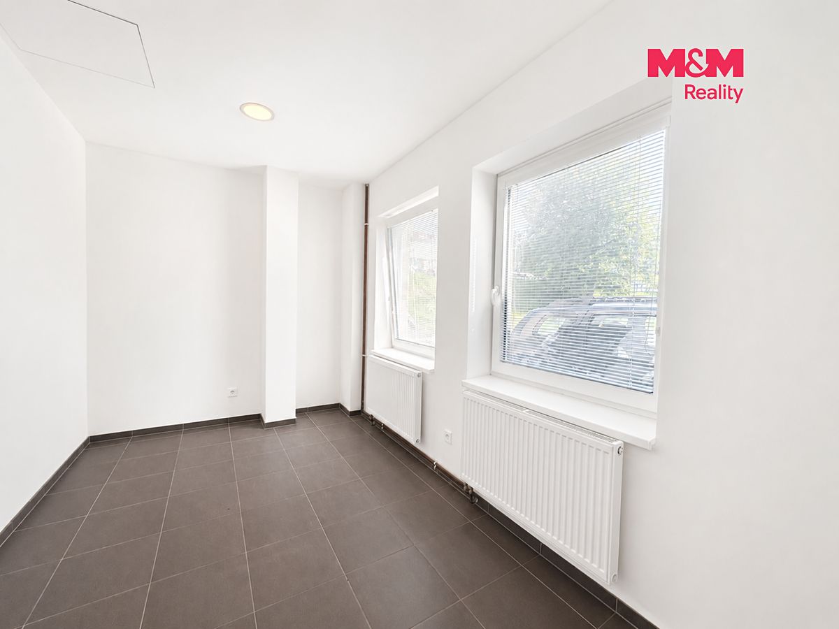 Pronájem bytu 2+1 64 m² – fotografie 3