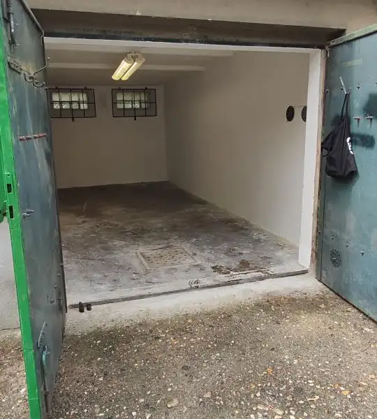 Pronájem garáže 22 m², Most – náhled fotky 3