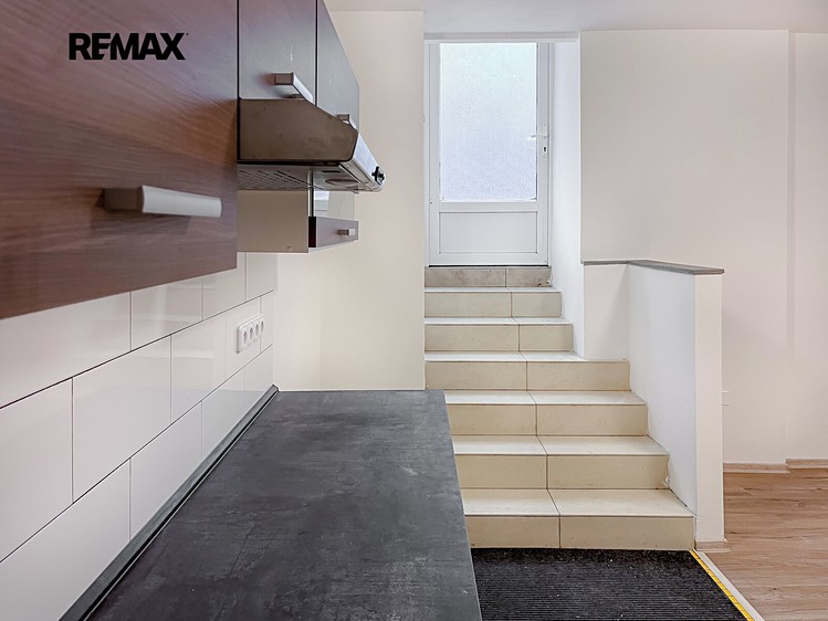 Wohnung 1+kk zum Kauf, 37 m² (11 von 13)