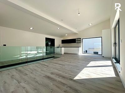 Pronájem bytu 3+kk 126 m²
