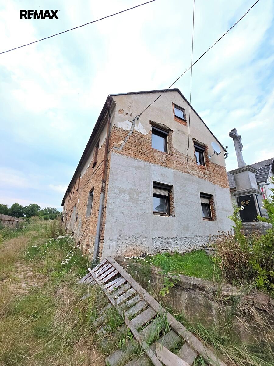 Prodej rodinného domu 163 m², pozemek 636 m², Dívčí Hrad – fotka 1 z 3