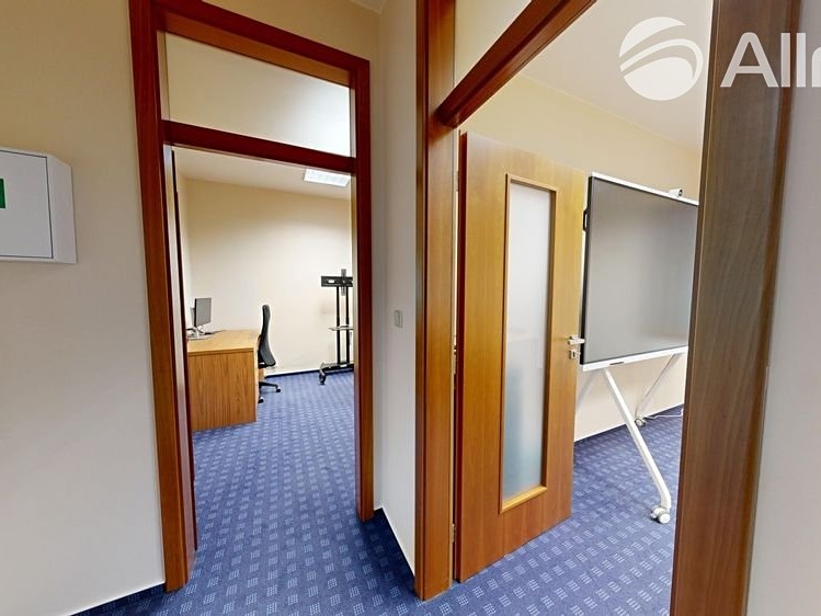 Комерційне приміщення в оренду, 67 м² (9 з 22)