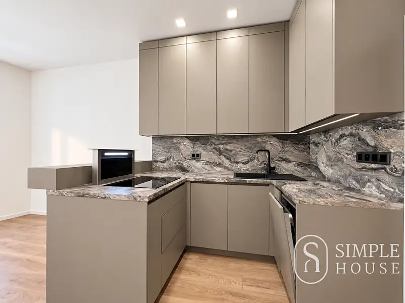 Pronájem bytu 3+kk 58 m², Praha – náhled fotky 2