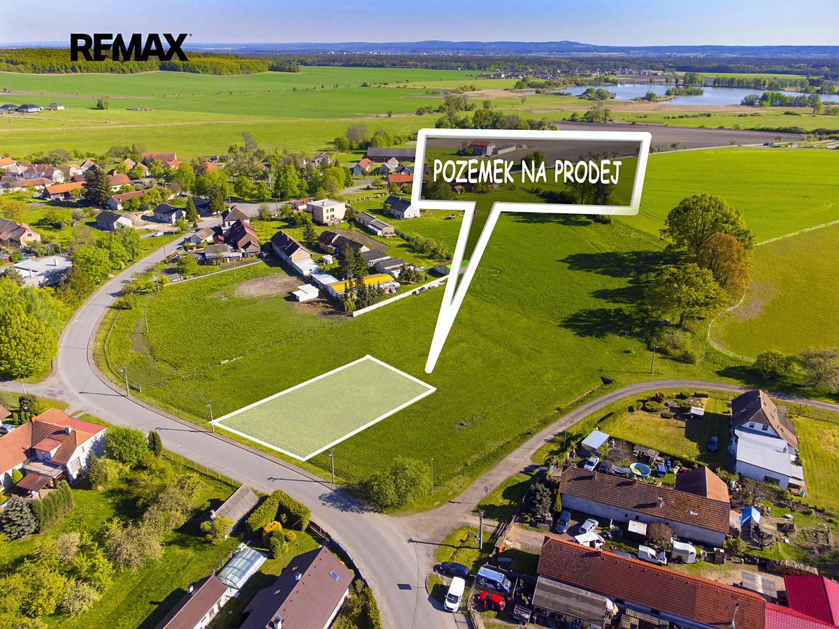 Prodej stavebního pozemku 966 m² – fotografie 2