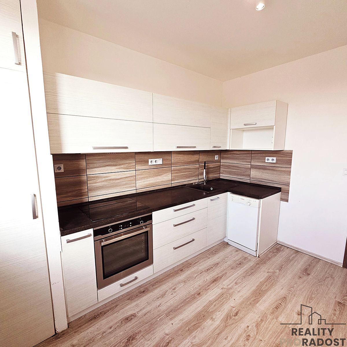 Pronájem bytu 3+1 64 m² – fotografie 5