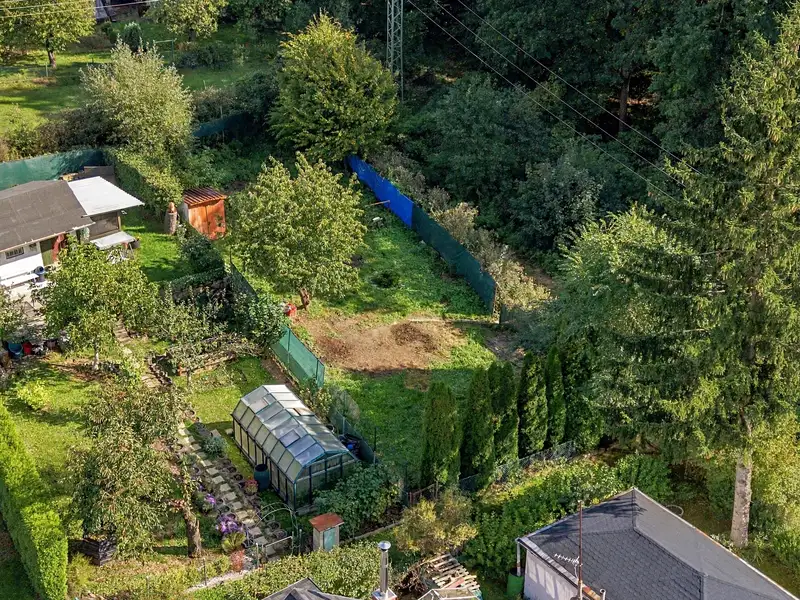 Prodej zahrady 365 m², Chodov – náhled fotky 1