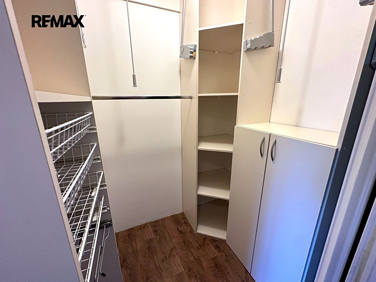 Pronájem bytu 3+kk, 55 m² (18 z 24)