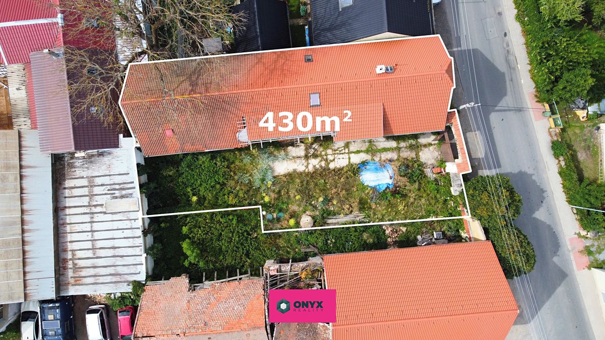 Prodej rodinného domu 344 m², pozemek 430 m² – fotografie 3