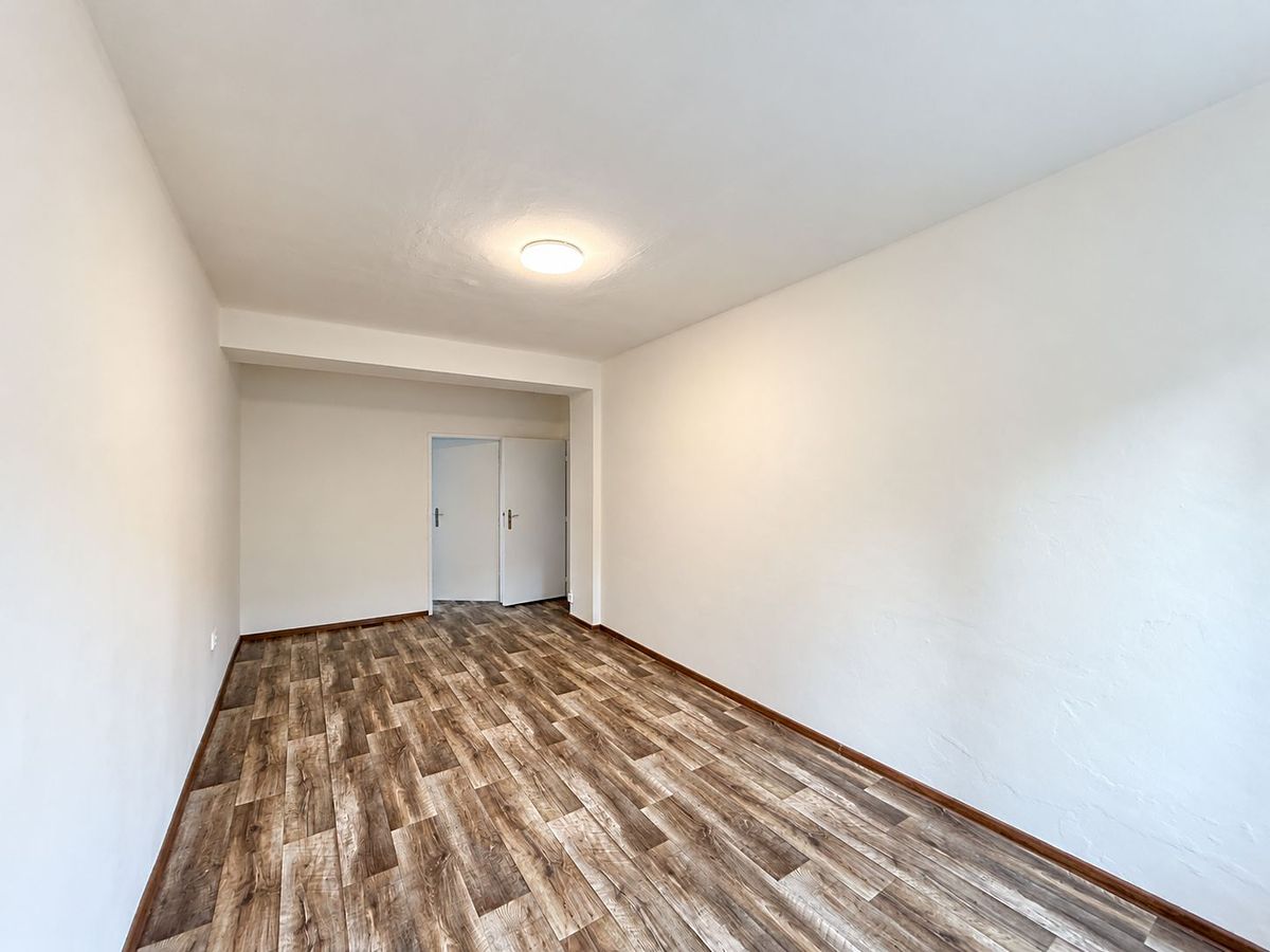 Pronájem bytu 2+1 49 m² – fotografie 4