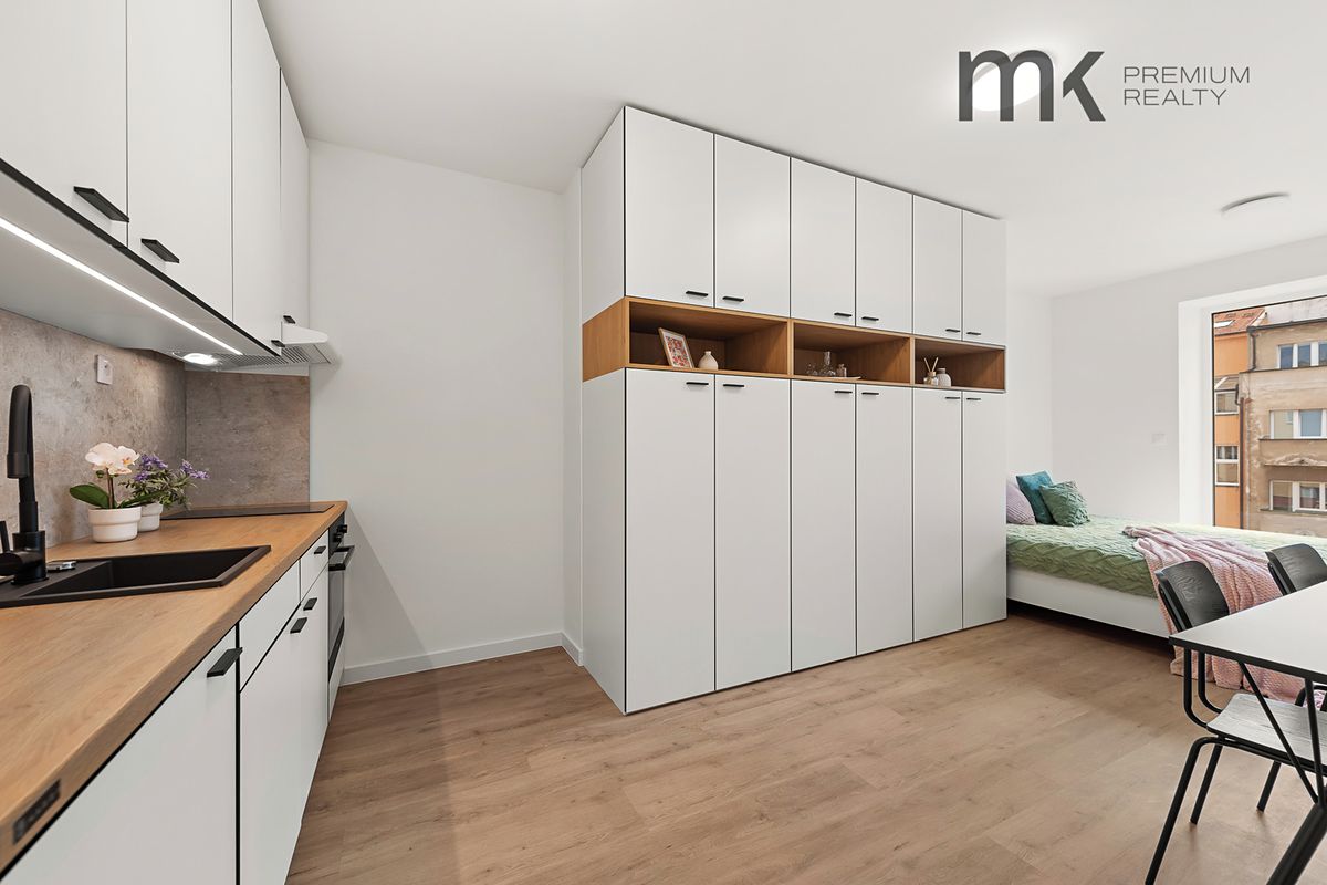 Pronájem bytu 1+kk 30 m² – fotografie 3