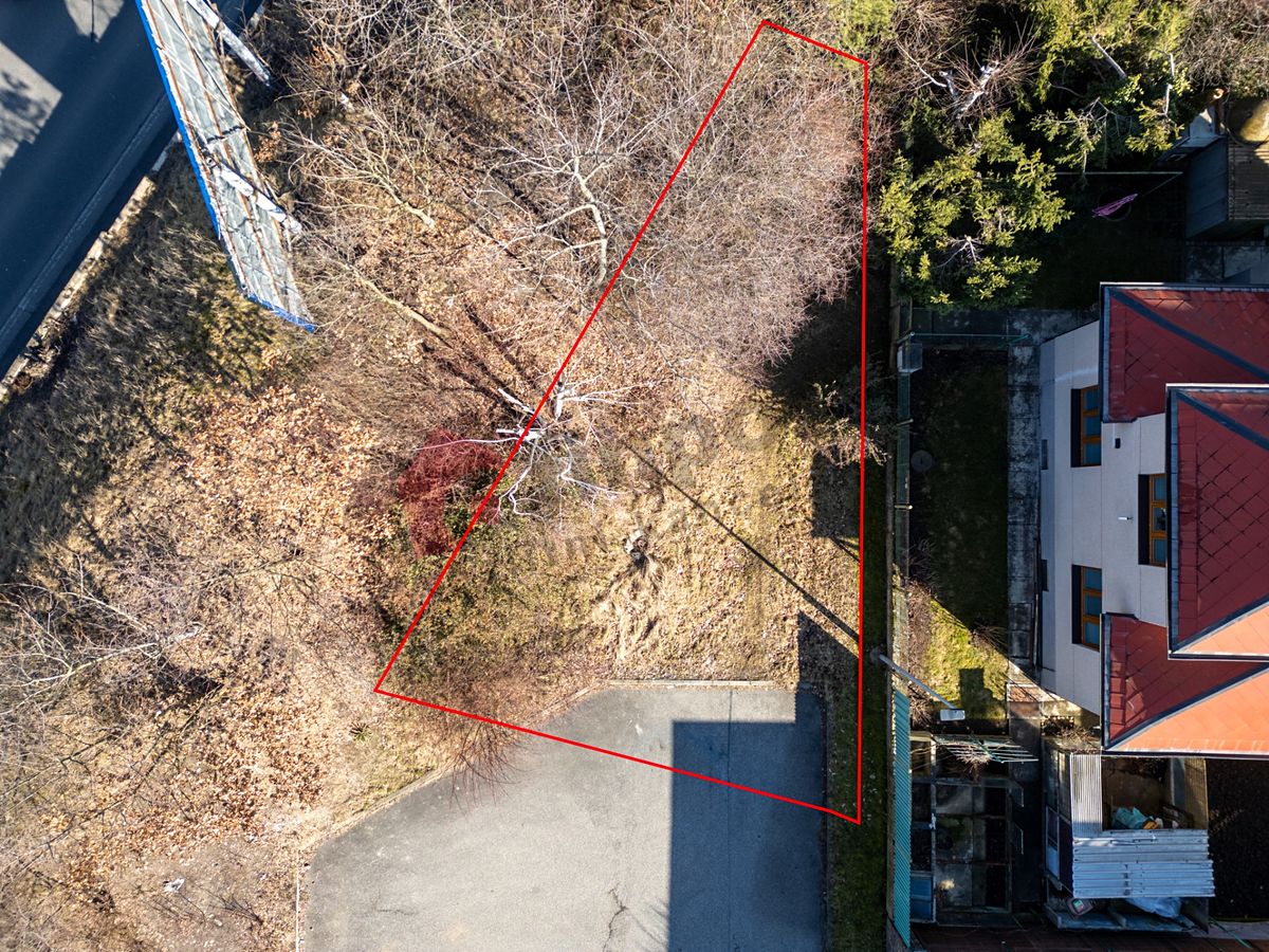 Prodej stavebního pozemku 135 m² – fotografie 3
