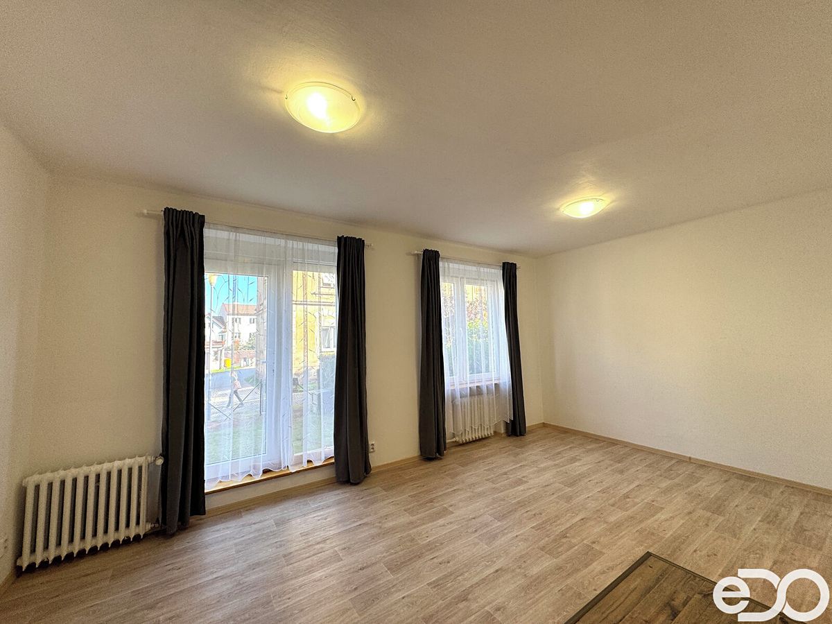Pronájem rodinného domu 97 m², pozemek 93 m² – fotografie 5